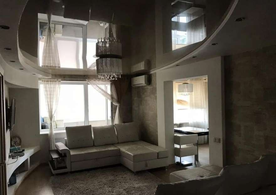 Южно-Сахалинск, проспект Мира, 239, фото 2